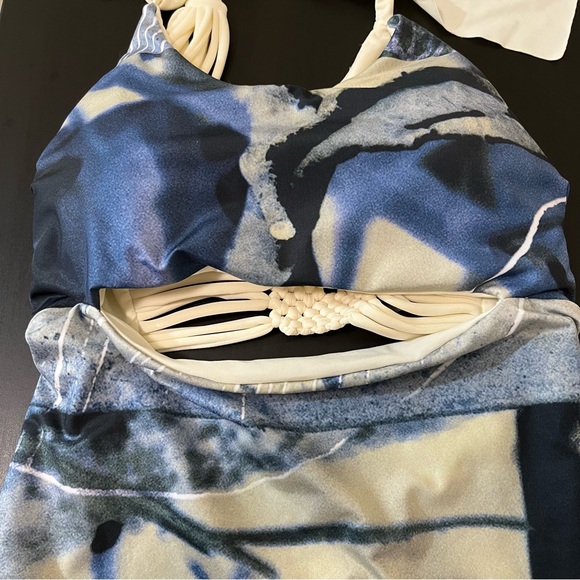 NWT Entreaguas Artisan Macrame Back Swimsuit - Picture 3 of 16